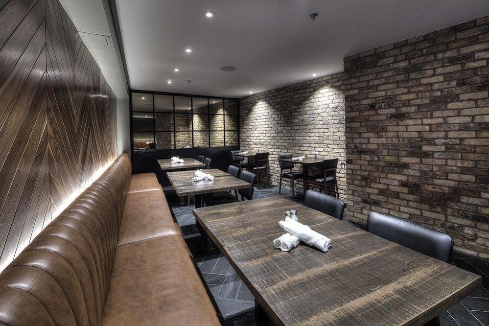 The Walper Hotel, Part Of Jdv By Hyatt Kitchener Esterno foto